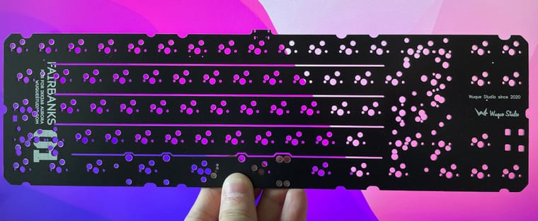 kbd_65_ikki_aurora_r2_pcb_bodo.jpg