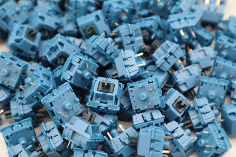dcs_solarized_dark_gateron_soldark.jpg