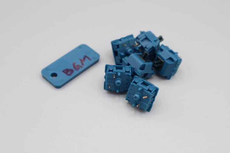 dcs_solarized_dark_gateron_soldark_prototype.jpg