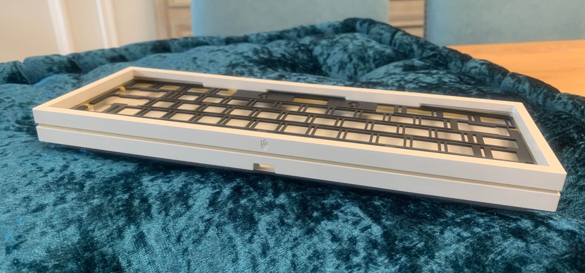 kbd_60_flame_back.jpg