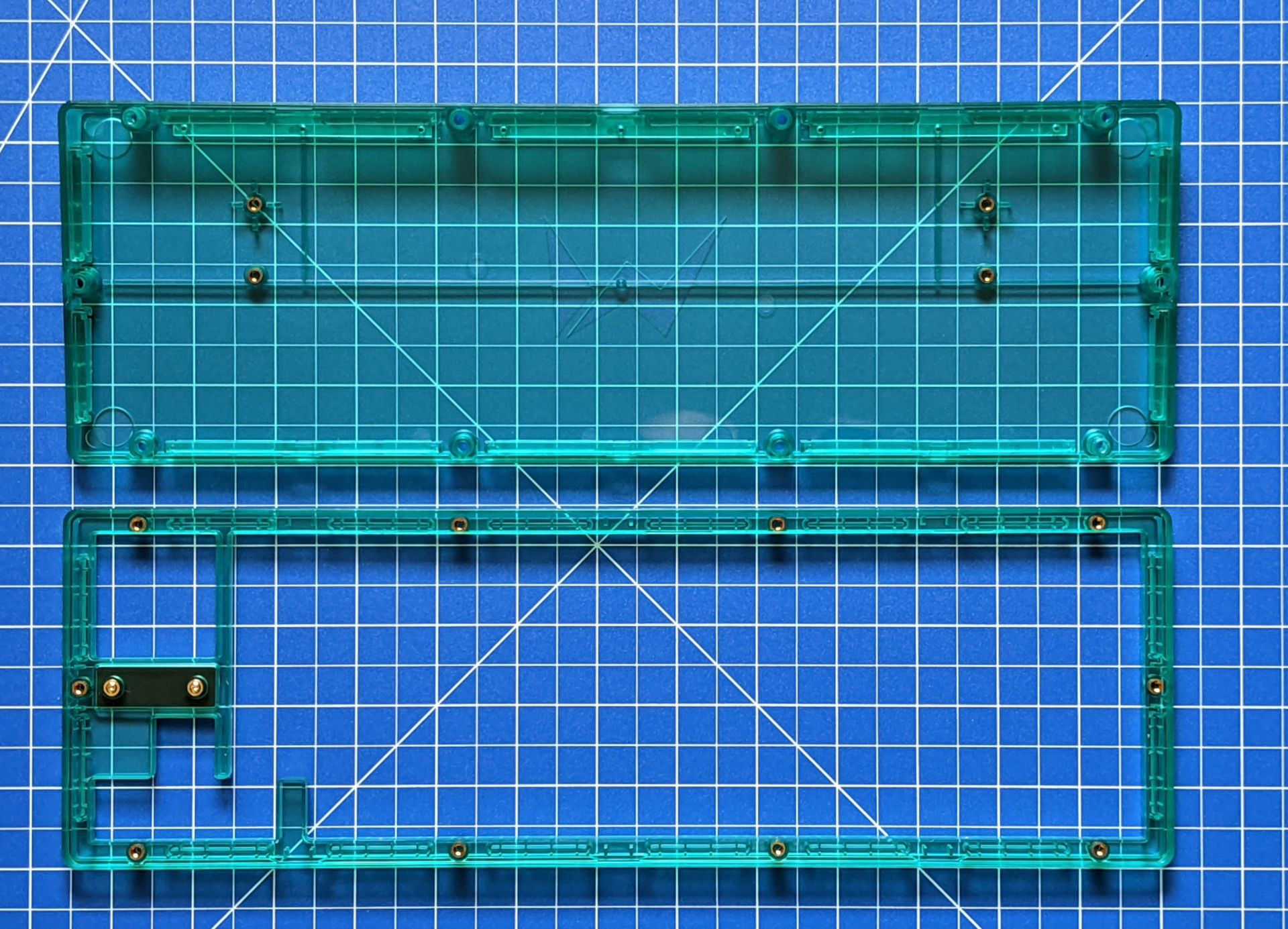 Ikki68 Aurora R1 - Top & Bottom