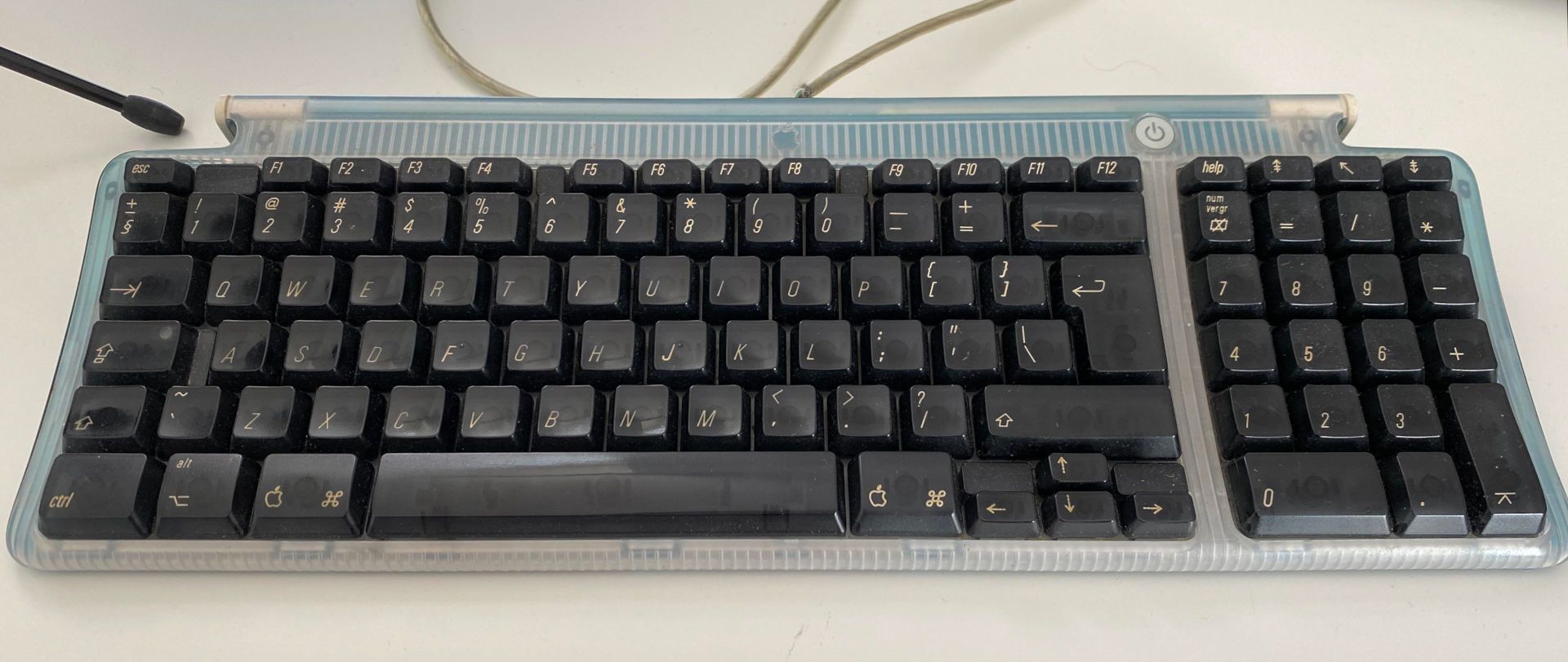 gmk_cyl_extended_2048_imac.jpg